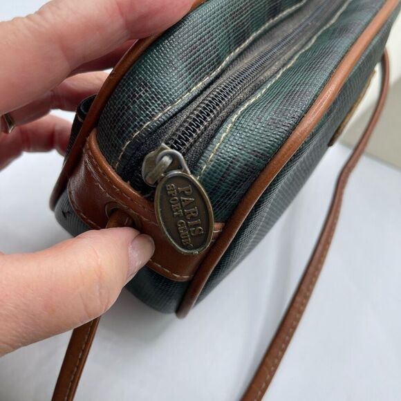 Vintage Plaid Paris Sport Club crossbody bag. - Picture 10 of 12